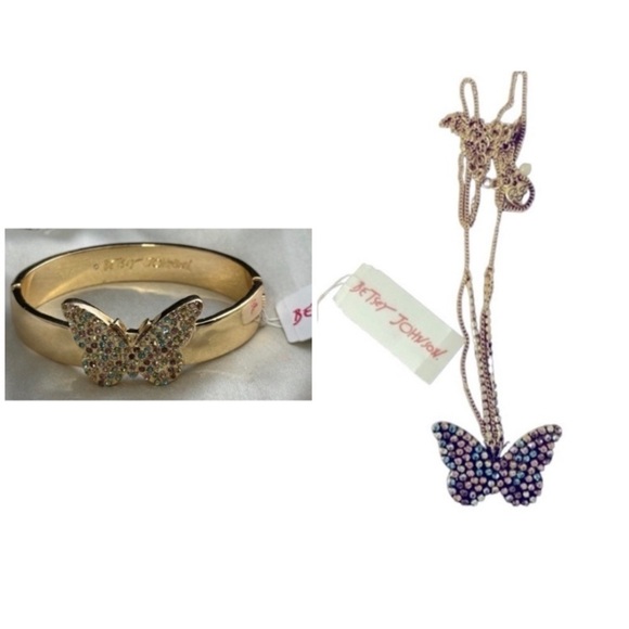 BETSEY JOHNSON SET Gold
Multicolor Crystals Butterfly Necklace &
Bracelet NWT - Picture 1 of 8